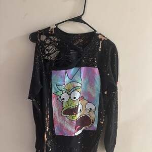Rick and Morty Bleach Distressed Long Sleeve T-Shirt - Black, Adult Small